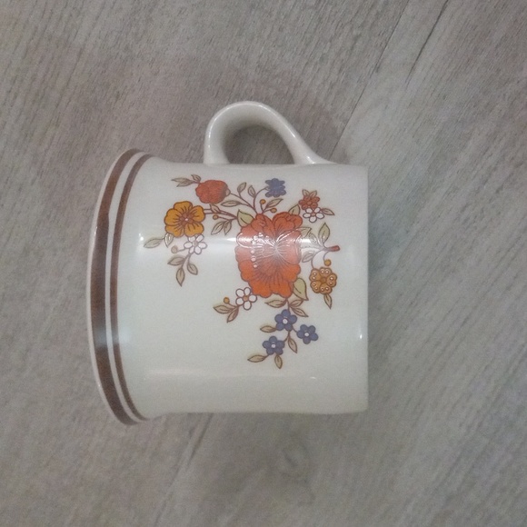 Set of 7 Vintage 1970’s “Summer Garden” by Excel Linda Coffee Cups, never used - Picture 2 of 4